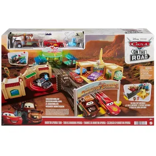 Mattel HGV68 - Disney Pixar Cars - On The Road - Spielset, Road Radiator Springs Tour mit 2 Fahrzeuge