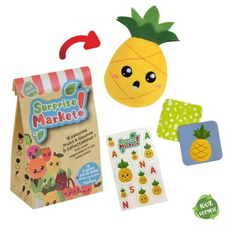 Jemini Market 024118 Überraschungstüten, 100% recycelt, enthält 1 Plüschtier Obst oder Gemüse, Sticker und 2 Speicherkarten, zufällige Modellauswahl
