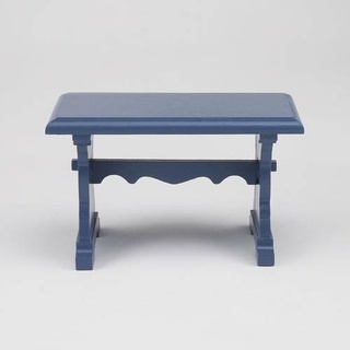 Blauer Esstisch aus Holz, leer
