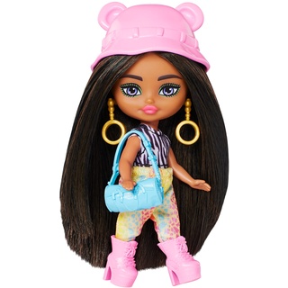Barbie Extra Fly - Safari Reiseoutfit mit Tiermuster und Styling-Accessoires, bewegliche Puppe mit Langen Haaren und Puppenständer, für Kinder ab 6 Jahren, HPT57