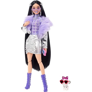 Barbie HHN07 - Extra Puppe (Schwarze Haare) mit lila Flausch-Kragen und Stiefeln, enthält Haustier mit Sonnenbrille und 15 Zubehörteile, Spielzeug für Kinder ab 3 Jahren
