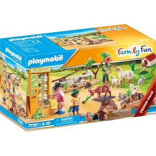Playmobil® Konstruktions-Spielset Erlebnis-Streichelzoo (71191), Family Fun, (63 St), Made in Germany bunt