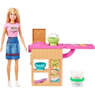 Barbie GHK43 - Pasta-Spielset mit Puppe (blond) und Arbeitsbereich, mit Zubehör und Spielknete, Spielzeug ab 4 Jahren
