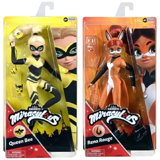 BANDAI - Miraculous - Puppe - Queen Bee - 26 cm große Ankleidepuppe - P50003 & Miraculous - Puppe - Rena Rouge - 26 cm große Ankleidepuppe - P50004