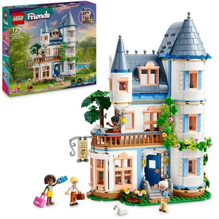 Lego Friends Burg mit Ferienunterkunft, Hotel-Spielset für Kinder und Teenager ab 12 Jahren mit 4 Spielfiguren, Hund und Zubehör, Geschenkidee für Mädchen und Jungen 42638