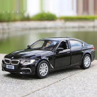 5 Zoll Metallauto-Simulation Exquisite Druckguss- und Spielzeugfahrzeuge BMW M550i Limousine RMZ City 1:36 Geschenke aus Legierungsmodellen für Kinder