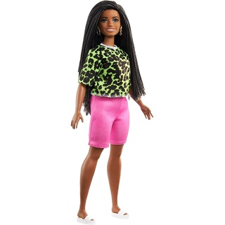 Barbie GYB00 - Fashionistas Puppe 144 (brünett) mit grünem Oberteil im Leoparden-Look, pinken Shorts, weißen Sandalen und Ohrringen, Spielzeug Geschenk für Kinder ab 3 Jahren