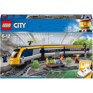 LEGO 60197 City Personenzug mit batteriebetriebenem Motor, ferngesteuertes Set mit Bluetooth-Verbindung, Schienen und Zubehör