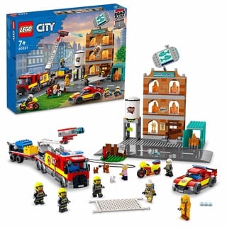 LEGO 60321 City Fire Feuerwehr-Brigade Spielzeug, LKW, Motorrad und Anhänger, mit Hundefigur, Jungen und Mädchen, ab 7 Jahren