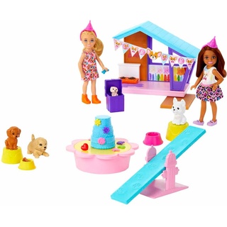 Barbie Chelsea Doggy Party Zwei Puppen mit Haustieren und Spielset mit Zubehör, Spielzeug + 3 Jahre (Mattel HJY88)