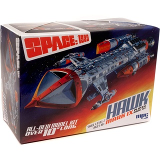 Round2 1/72 Space: 1999 Hawk MK IX, Mittel